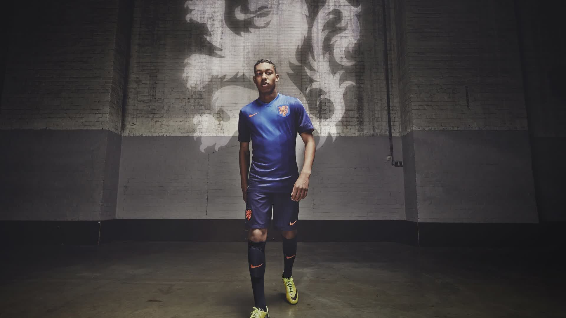 英格兰又被日本梅西支配？三笘薰，2026世界杯最离谱剧本，我写完了！